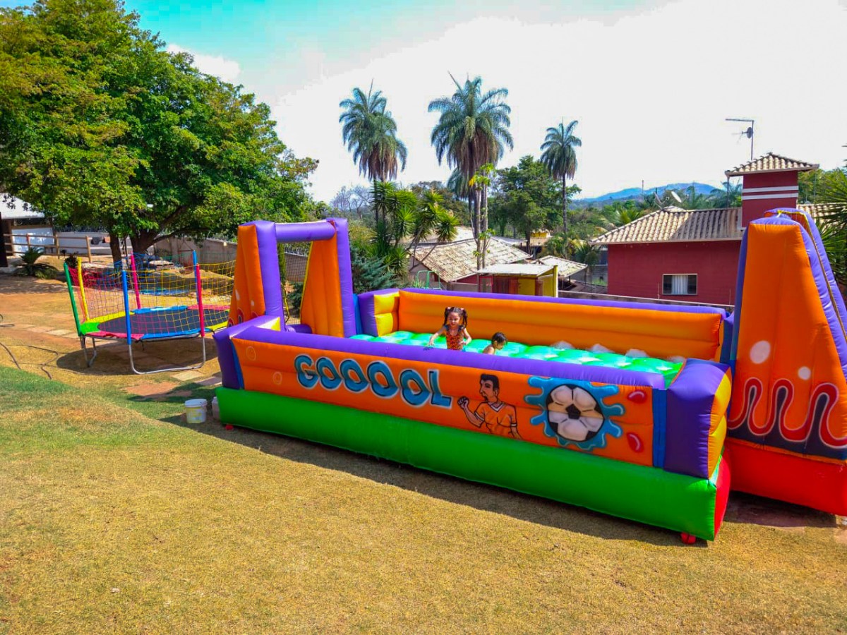 Futebol de Sabão ( 10m x 5m)
