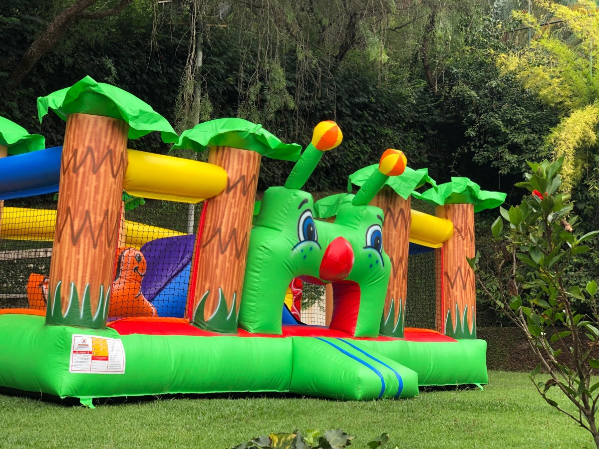 Kiddie Play Centopéia ( 5m x 5m)